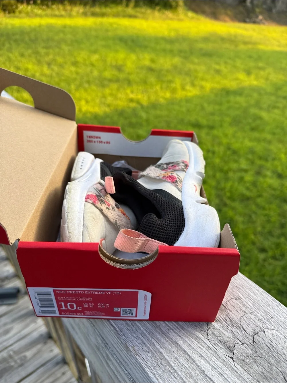 Nike Toddler Floral Strap Slip-On Sneakers in Cream and Pink